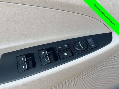 Used 2017 Hyundai Tucson Limited w/ Limited Ultimate Package 03 image 11