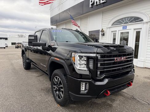 Certified 2023 GMC Sierra 2500 AT4 w/ AT4 Premium Plus Package image 3