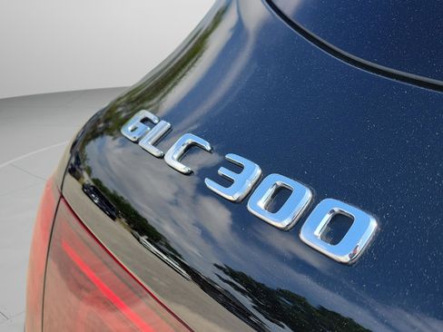 Certified 2022 Mercedes-Benz GLC 300 image 30
