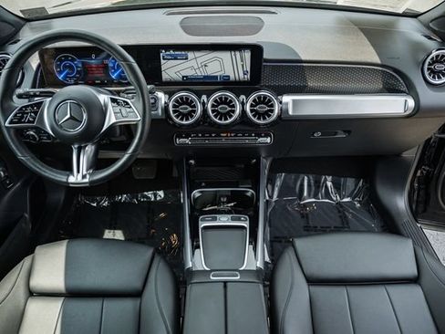 Used 2024 Mercedes-Benz EQB 350 4MATIC SUV image 20