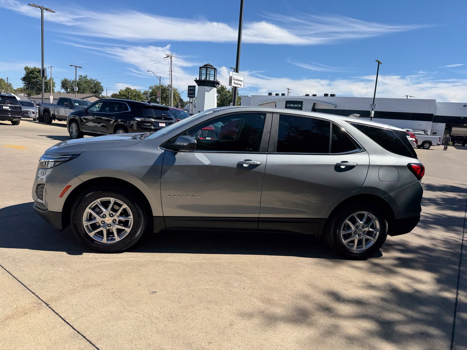 Used 2024 Chevrolet Equinox LT w/ LPO, Floor Liner Package FWD image 8