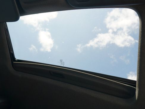 Used 2016 Ford F250 Platinum w/ FX4 Off-Road Package image 21