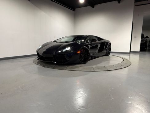 Used 2014 Lamborghini Aventador LP 700-4 image 10