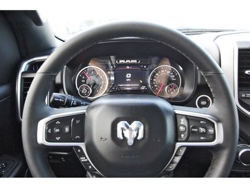 Used 2025 RAM 1500 Big Horn AWD/4WD image 15