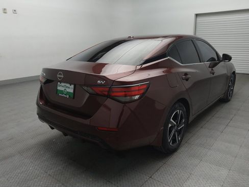 Used 2024 Nissan Sentra SV FWD image 9