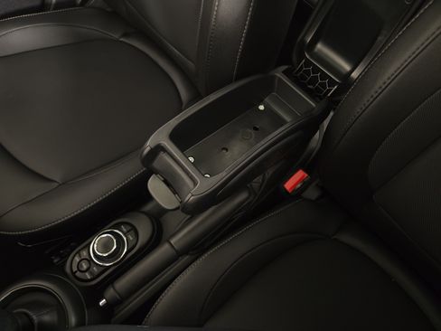 Used 2023 MINI Cooper 4-Door Hardtop FWD image 31
