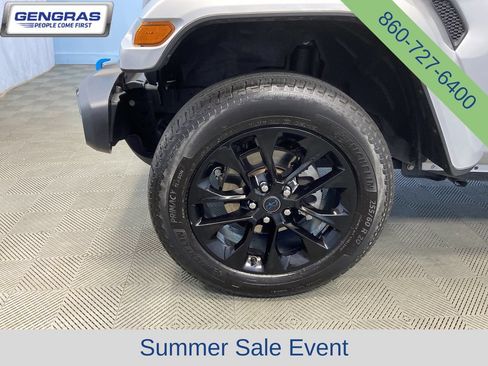 Used 2024 Jeep Wrangler Unlimited Sahara AWD/4WD image 51