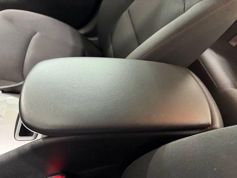 Used 2022 Chevrolet Malibu LS image 23