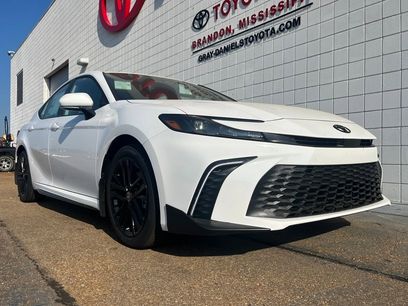 New 2025 Toyota Camry SE