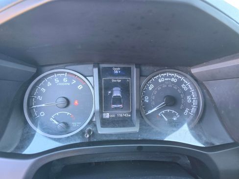 Used 2015 Toyota Tacoma 4x4 Double Cab w/ TRD Sport Package image 14