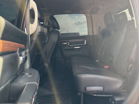 Used 2015 RAM 2500 Laramie w/ Convenience Group image 12