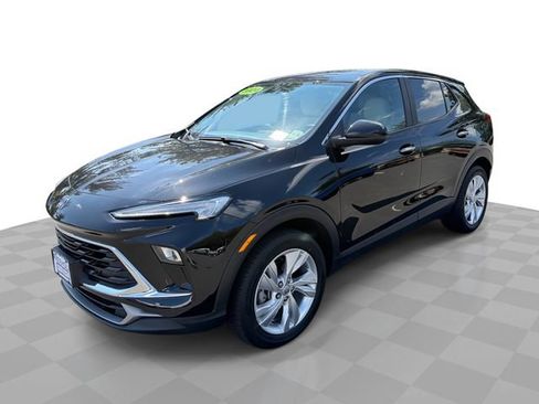 Used 2024 Buick Encore GX Preferred FWD image 1