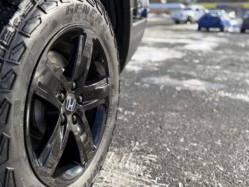 Certified 2023 Honda Ridgeline Black Edition image 11