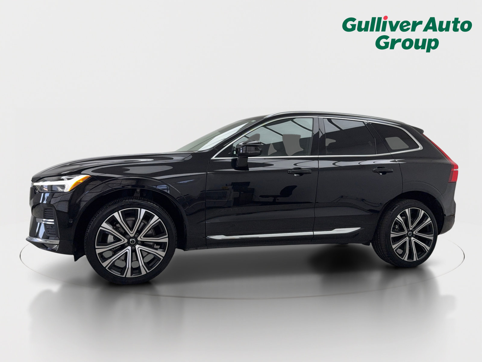Used 2023 Volvo XC60 B6 Ultimate w/ Protection Package Premier AWD/4WD image 2