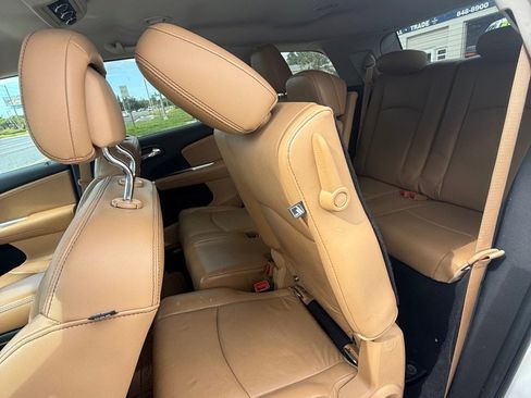Used 2012 Dodge Journey Crew w/ Flexible Seating Group image 9