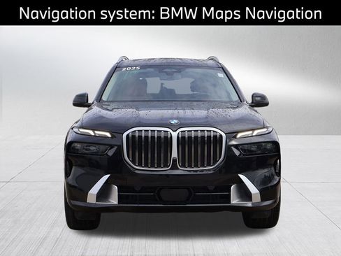 Certified 2025 BMW X7 xDrive40i w/ Premium Package AWD/4WD image 3