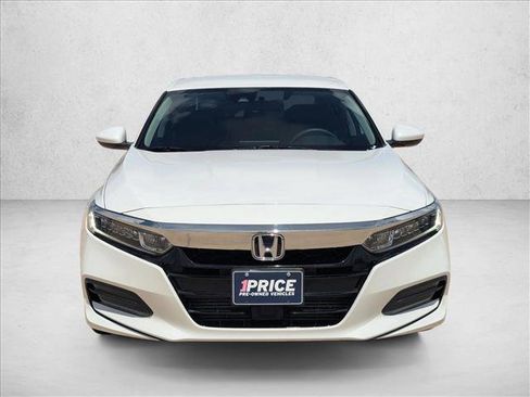 Used 2018 Honda Accord LX image 2