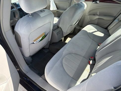 Used 2006 Buick Lucerne CX w/ Driver Confidence Package FWD image 14