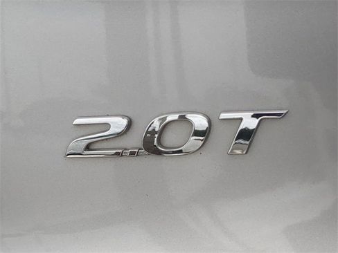 Used 2020 Hyundai Santa Fe Limited image 11