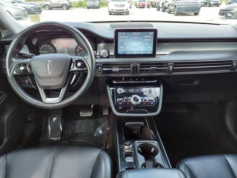 Used 2021 Lincoln Corsair AWD image 11