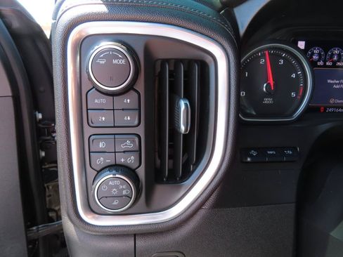 Used 2020 Chevrolet Silverado 2500 High Country w/ Z71 Off-Road Package AWD/4WD image 33