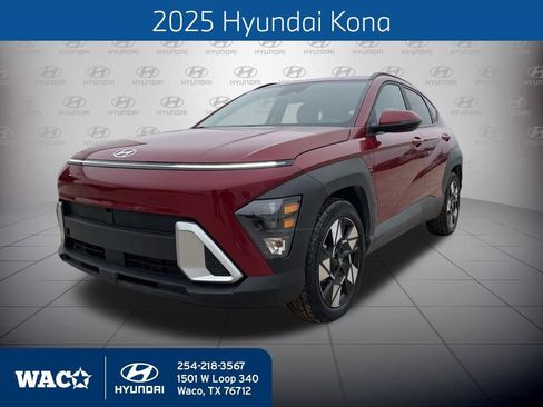 Used 2025 Hyundai Kona SEL image 1