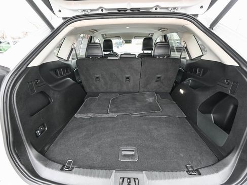 Certified 2024 Ford Edge SEL w/ Convenience Package image 16