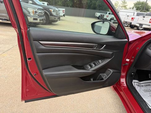 Used 2020 Honda Accord Sport image 8