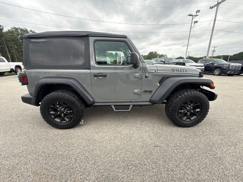 Used 2021 Jeep Wrangler Sport AWD/4WD image 6