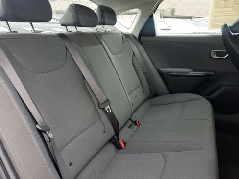Used 2025 Kia K4 FWD image 39