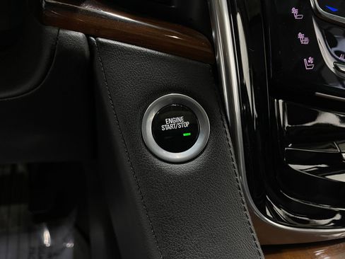 Used 2018 Cadillac Escalade Luxury w/ LPO, Radiant Package image 16