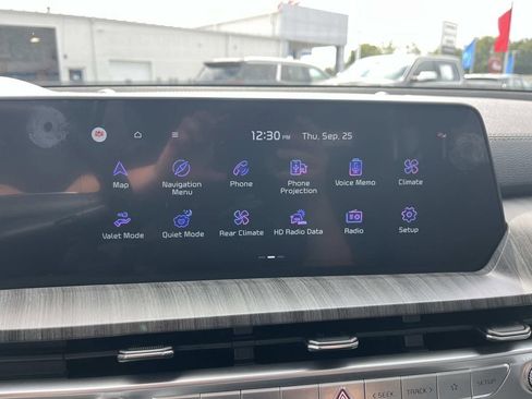 Used 2023 Kia Telluride EX w/ EX Captain's Chair Package image 23