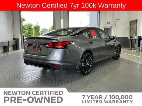 Used 2023 Nissan Altima 2.5 SR FWD image 22