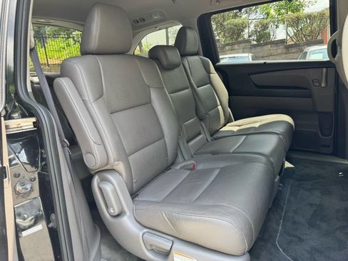 Used 2012 Honda Odyssey Touring image 25
