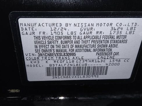 Used 2025 Nissan Versa SV FWD image 33