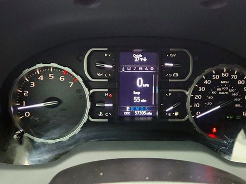 Used 2018 Toyota Tundra Limited AWD/4WD image 15