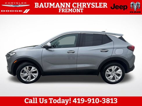 Used 2025 Buick Encore GX Preferred FWD image 3