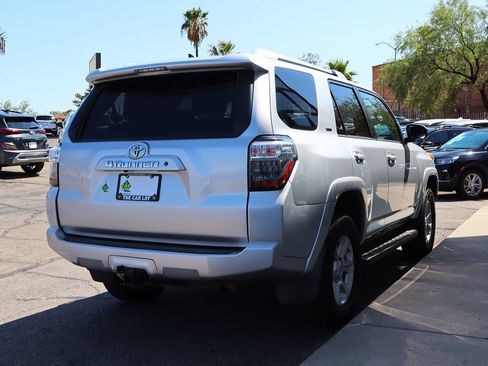 Used 2014 Toyota 4Runner SR5 AWD/4WD image 13