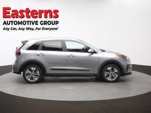 Used 2022 Kia Niro EX FWD image 45