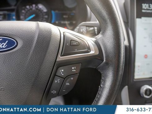 Used 2022 Ford Edge SEL image 13