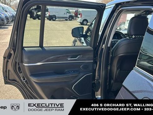 Used 2023 Jeep Grand Cherokee 4WD 4xe image 23