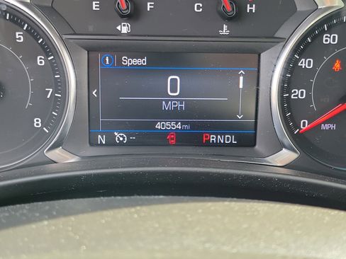 Used 2023 Chevrolet Equinox LT image 25