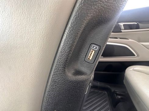 Used 2020 Kia Telluride S AWD/4WD image 17