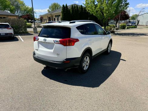 Used 2014 Toyota RAV4 XLE image 5