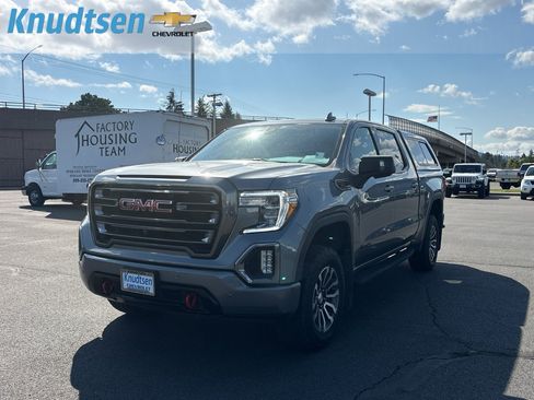 Used 2021 GMC Sierra 1500 AT4 w/ AT4 Carbonpro Edition AWD/4WD image 3