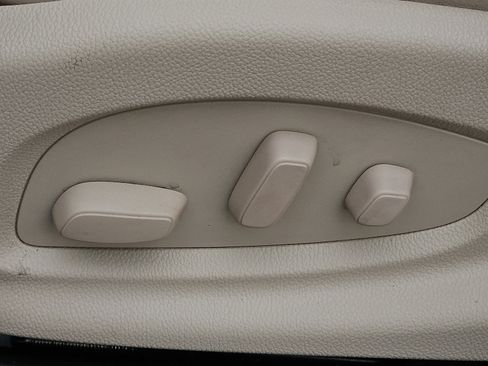 Used 2014 Buick LaCrosse Premium w/ Driver Confidence Package image 26