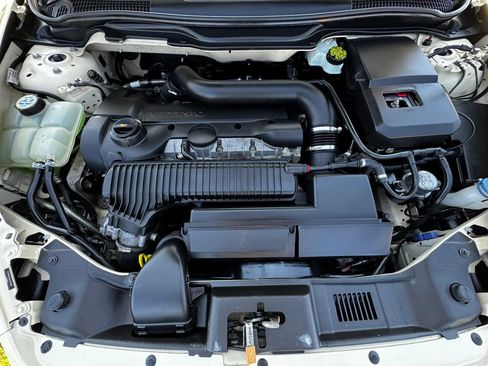 Used 2009 Volvo C70 T5 FWD image 46