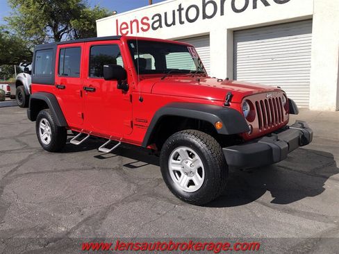 Used 2015 Jeep Wrangler Unlimited Sport AWD/4WD image 2