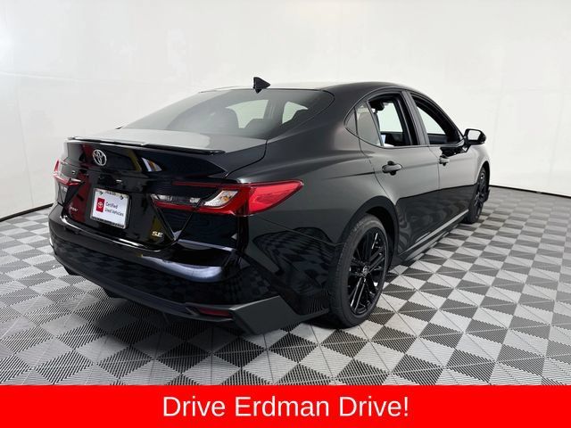 Used 2026 Toyota Camry SE FWD image 23