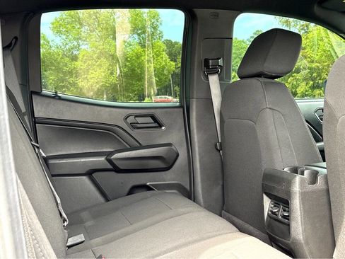 Used 2025 Chevrolet Colorado W/T w/ WT Custom Package RWD image 9